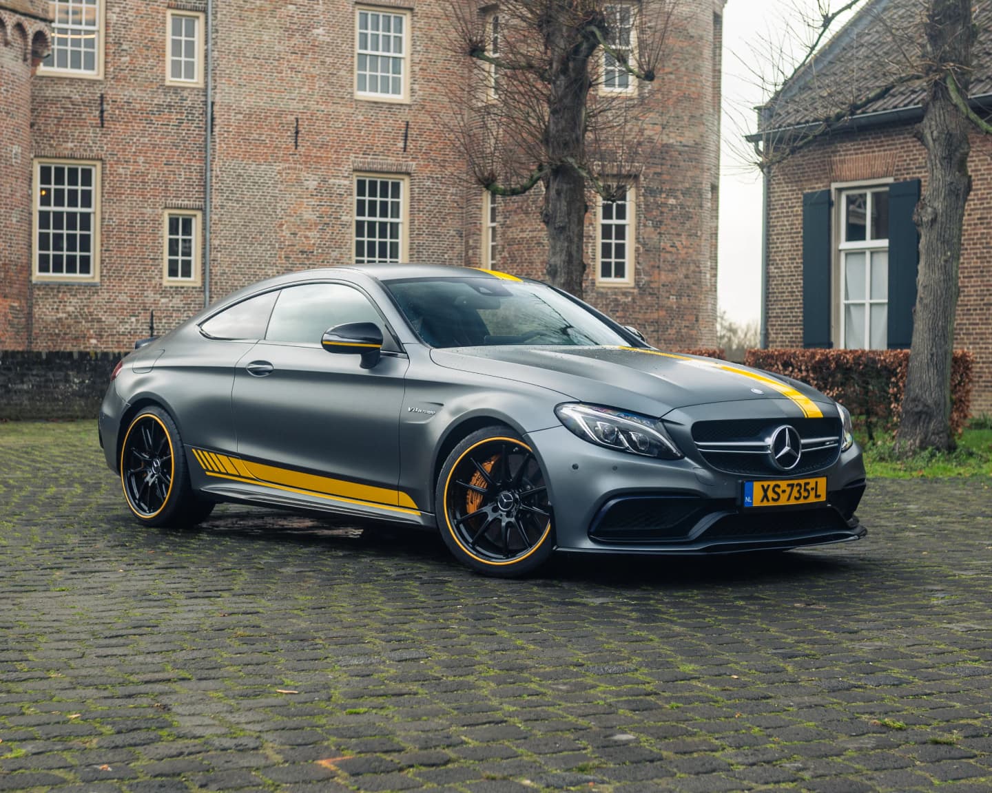 Mercedes-Benz C63 S AMG Coupe